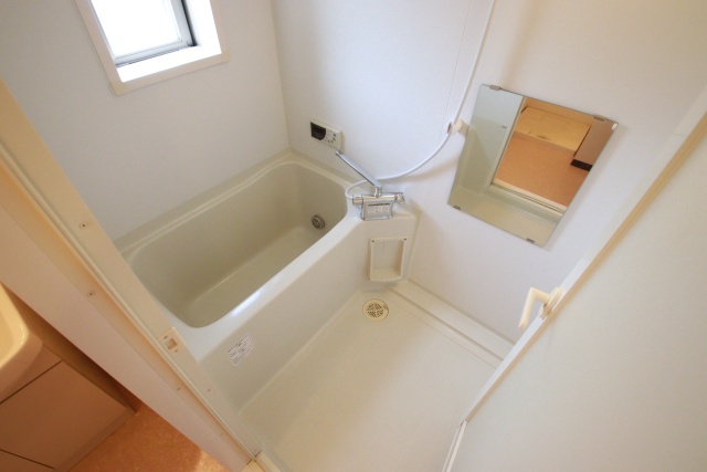 バス・シャワールーム　※別室の参考写真の為、現況優先です。