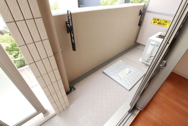 バルコニー　※別室の参考写真の為、現況優先です。