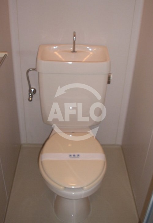 トイレ　ドミール堺筋本町　トイレ