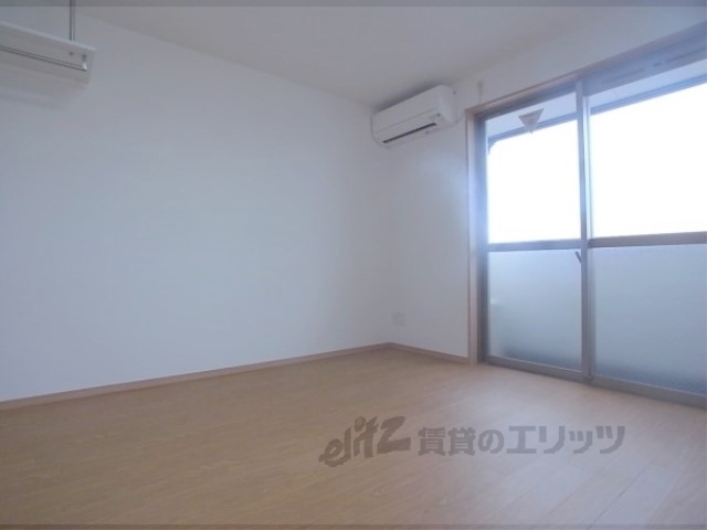 居室・リビング　居室