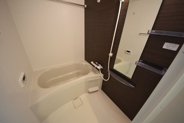 バス・シャワールーム　お問合せはタウンハウジングまで！※現地待合わせ相談可能
