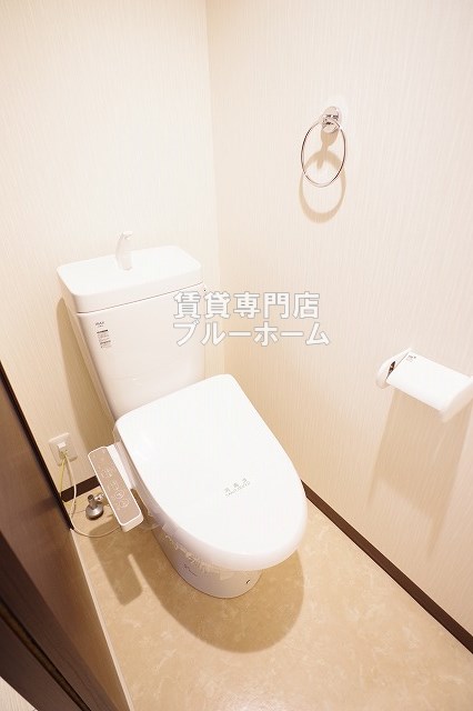 トイレ　シャワートイレ付！