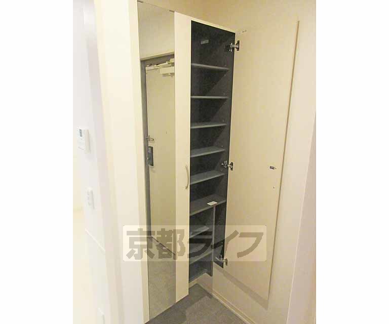 収納　大容量のシューズボックス・