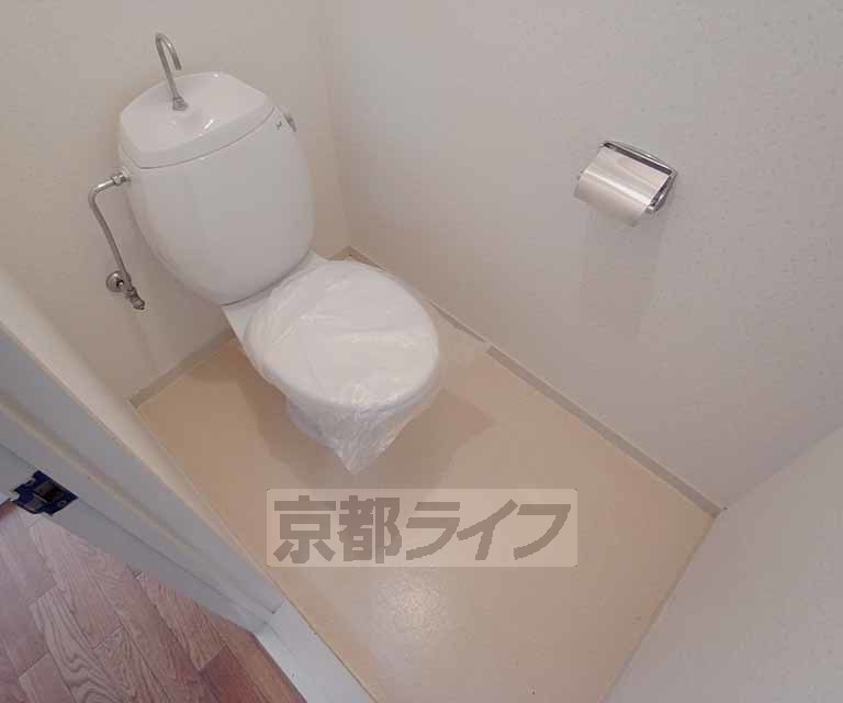 トイレ　広いスペースですね