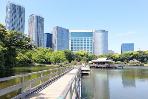 公園　浜離宮恩賜庭園（公園）まで912m