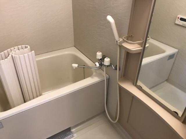 バス・シャワールーム　バス