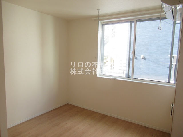 居室・リビング　※別号室参考写真