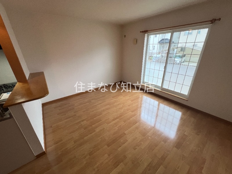 居室・リビング　同型別部屋写真