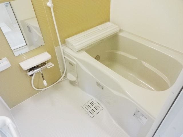 バス・シャワールーム　追い焚きもあり