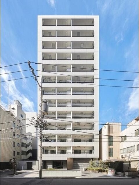 建物外観　オートロック完備