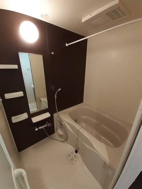 バス・シャワールーム　バスルーム