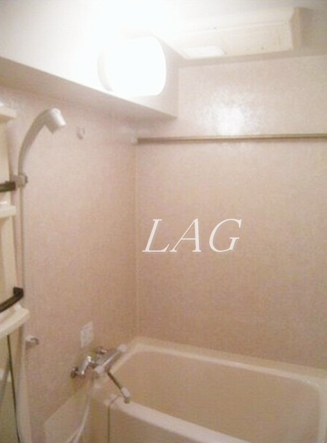 バス・シャワールーム　お風呂です。