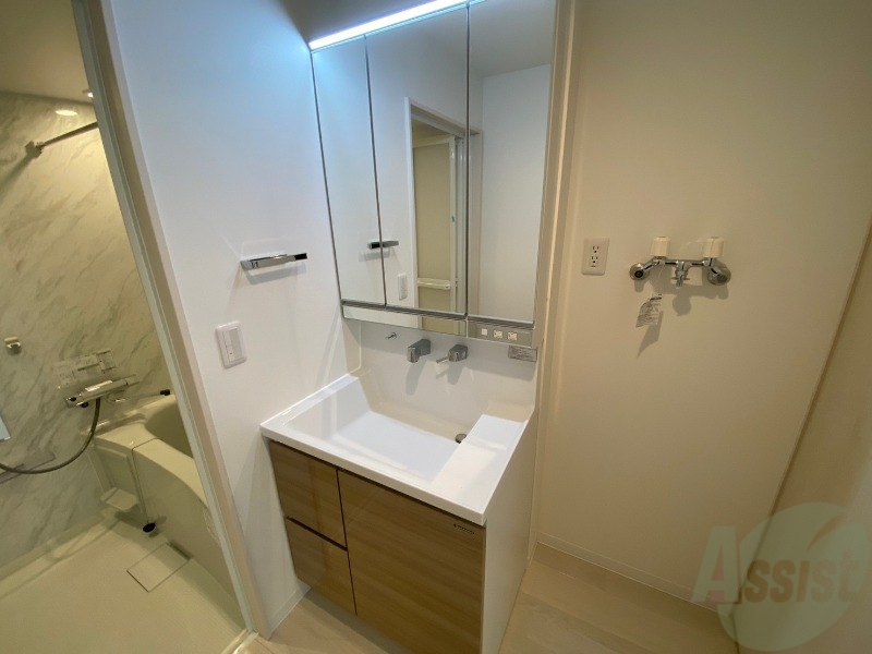 洗面設備　シャンプードレッサーで身支度もラクラクです！