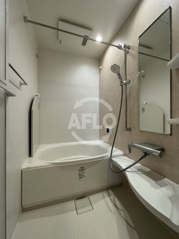 バス・シャワールーム　ヴェール エブラン　浴室