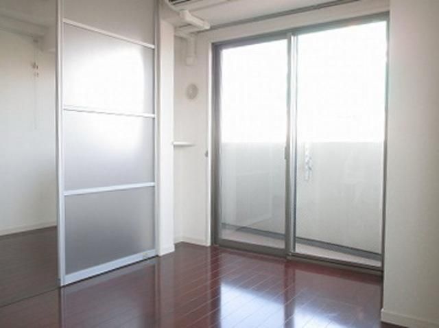 居室・リビング　収納