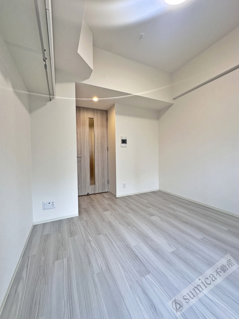 居室・リビング　ホワイトベースで明るい内装♪