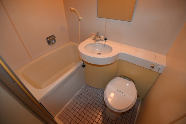 バス・シャワールーム