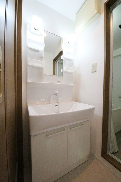 洗面設備　※他号室参考写真