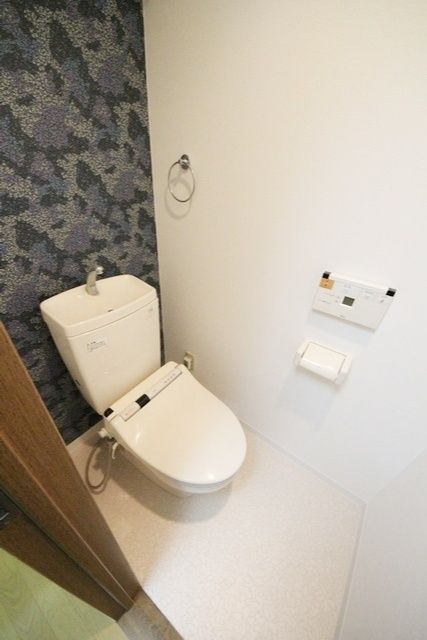 トイレ　※他号室参考写真