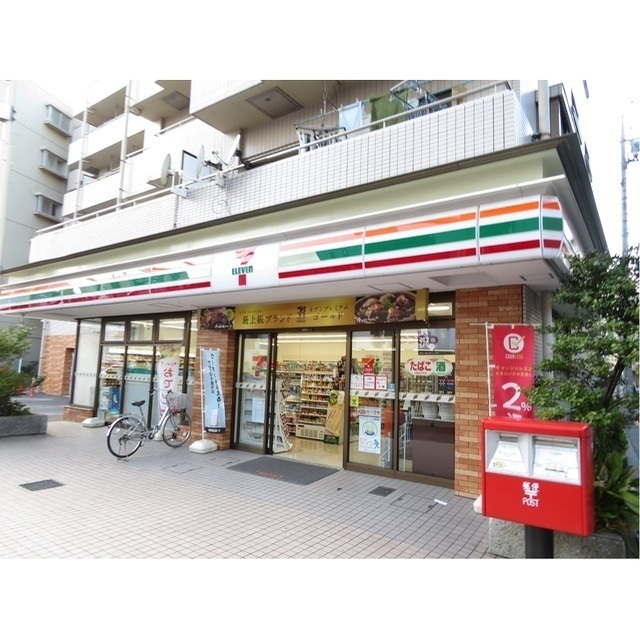 コンビニ　セブン－イレブン　川口芝３丁目店（コンビニ）まで700m