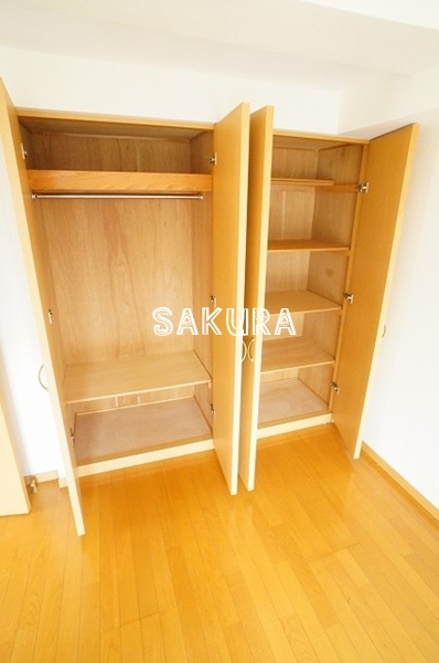 収納　お荷物の多い方でも安心のクローゼット付き♪