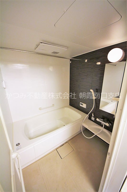 バス・シャワールーム　同物件別号室参考写真