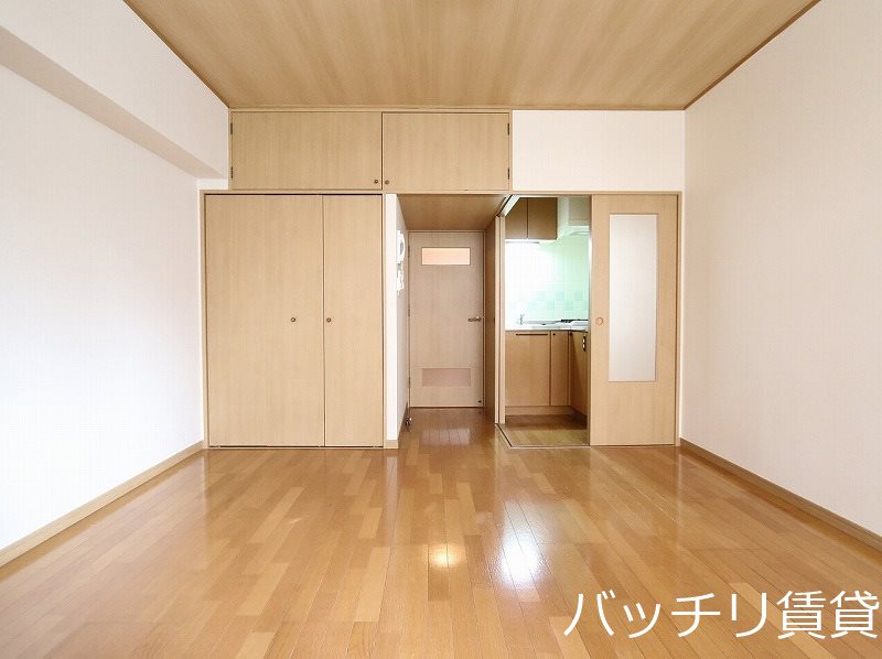 居室・リビング　画像は別号室タイプの為、現状を優先致します。