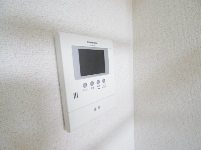 セキュリティ　テレビモニターホンつきです