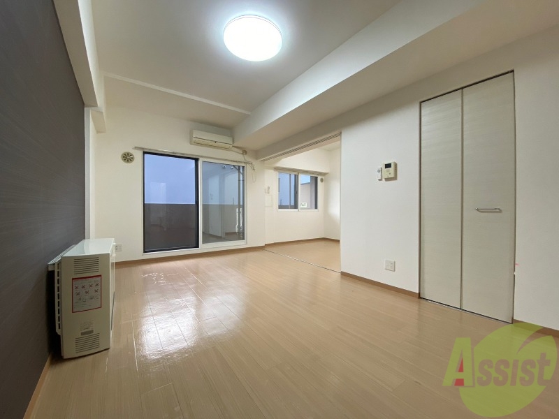 居室・リビング　広くてキレイなお部屋が広がっていて、充実した生活が送れそう。