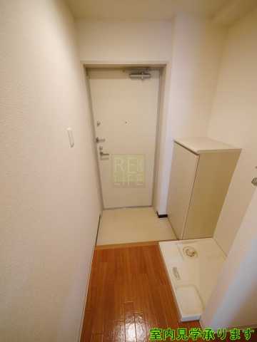 玄関　カスタリア新宿御苑II