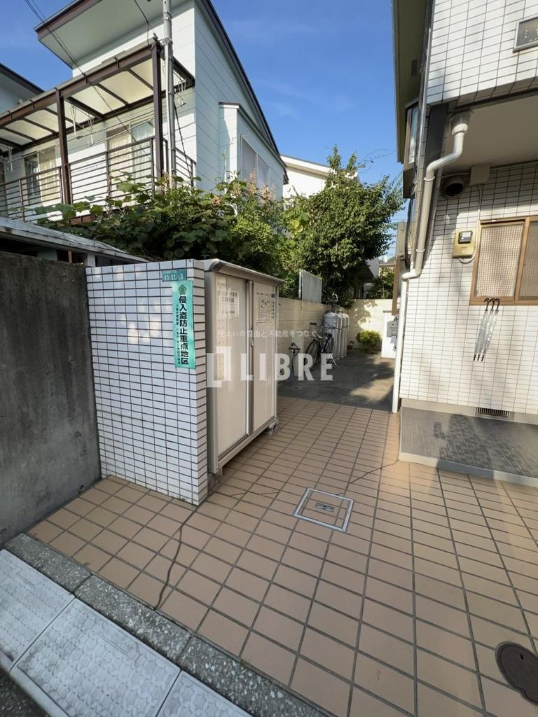 エントランス　エントランス