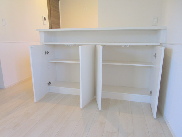その他　★カウンターキッチン下の収納★