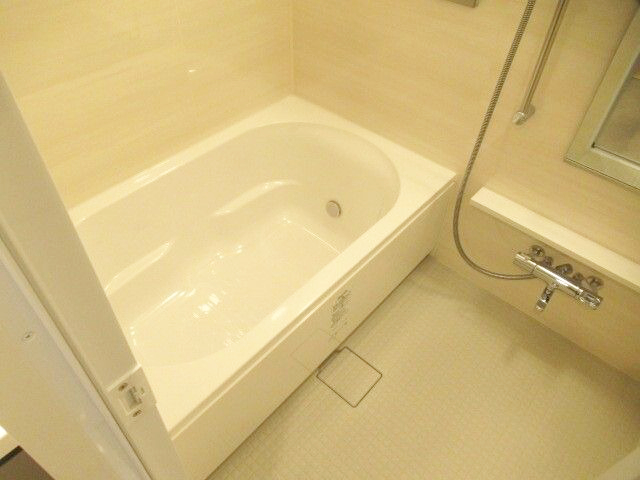 居室・リビング　エントランス