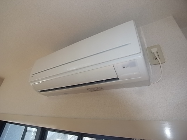居室・リビング　エアコン設備もバッチリです。