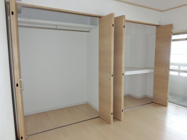 収納　シンエーハイツ千種