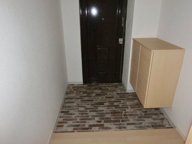 玄関　シンエーハイツ千種