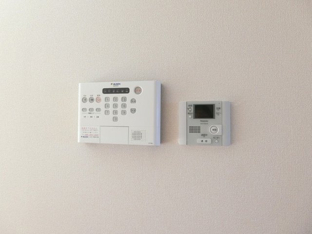 セキュリティ　同物件別号室の写真です。