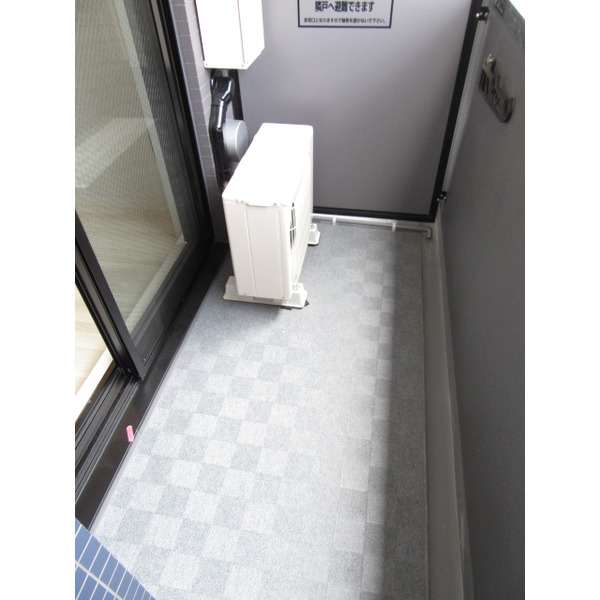 バルコニー　オシャレなバルコニー