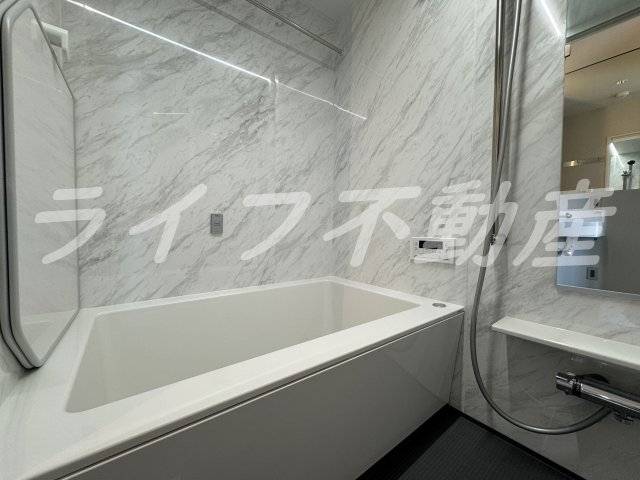 バス・シャワールーム　日々の疲れを癒すお風呂付です