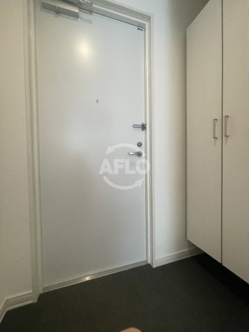 玄関　アリビラ鶴橋　玄関