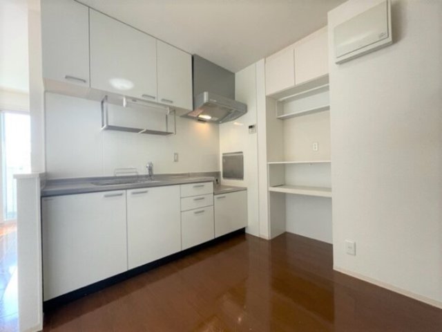 キッチン　同物件別号室の写真です。