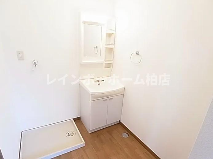 洗面設備　使いやすい洗面所です