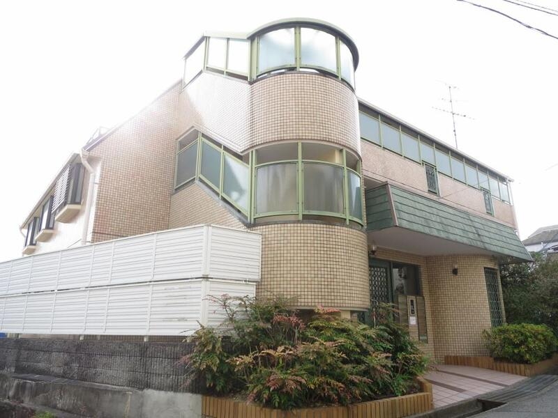 建物外観　灘区寺口町「エスポワール六甲」