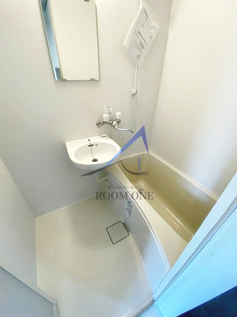 バス・シャワールーム　お風呂です。