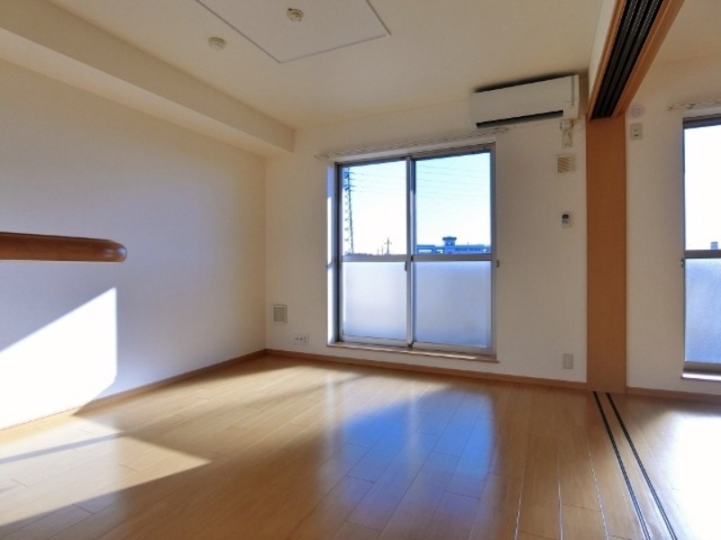 居室・リビング　図面と現状に相違がある場合には現状を優先