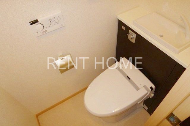 トイレ　ウォシュレット付き