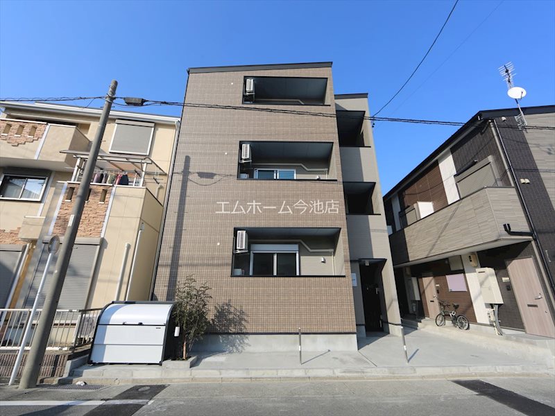 建物外観　外観　オートロックTVモニターホン完備