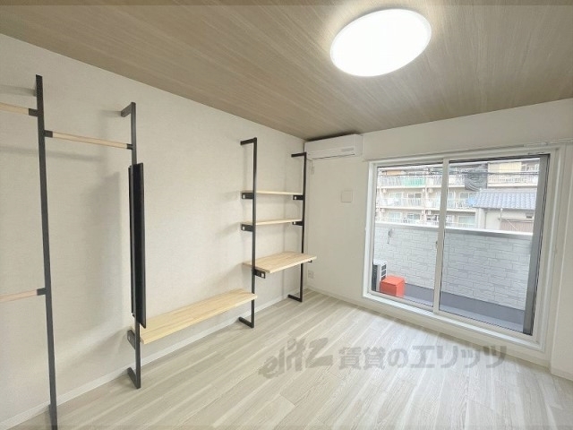 居室・リビング　洋室