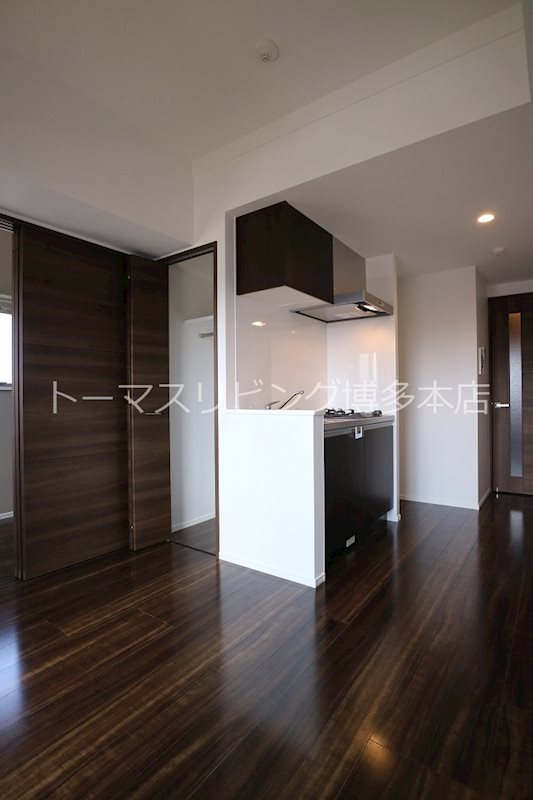 居室・リビング　※別号室の参考写真になります。