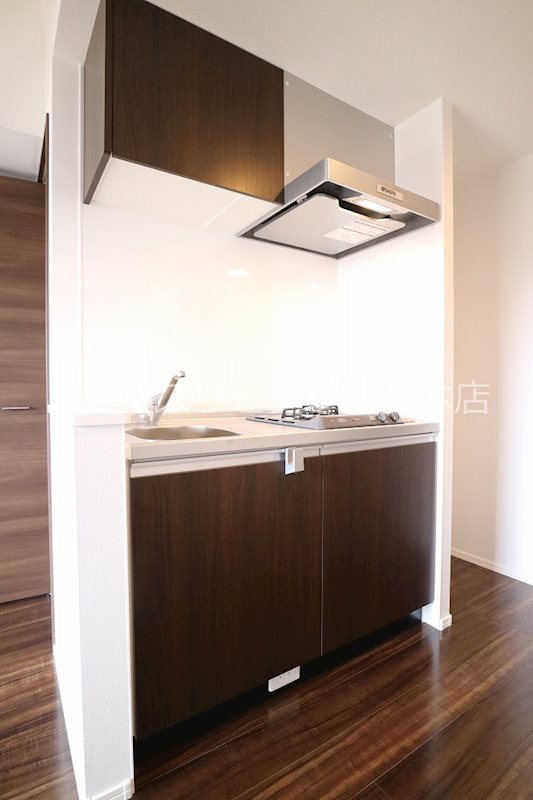 キッチン　※別号室の参考写真になります。